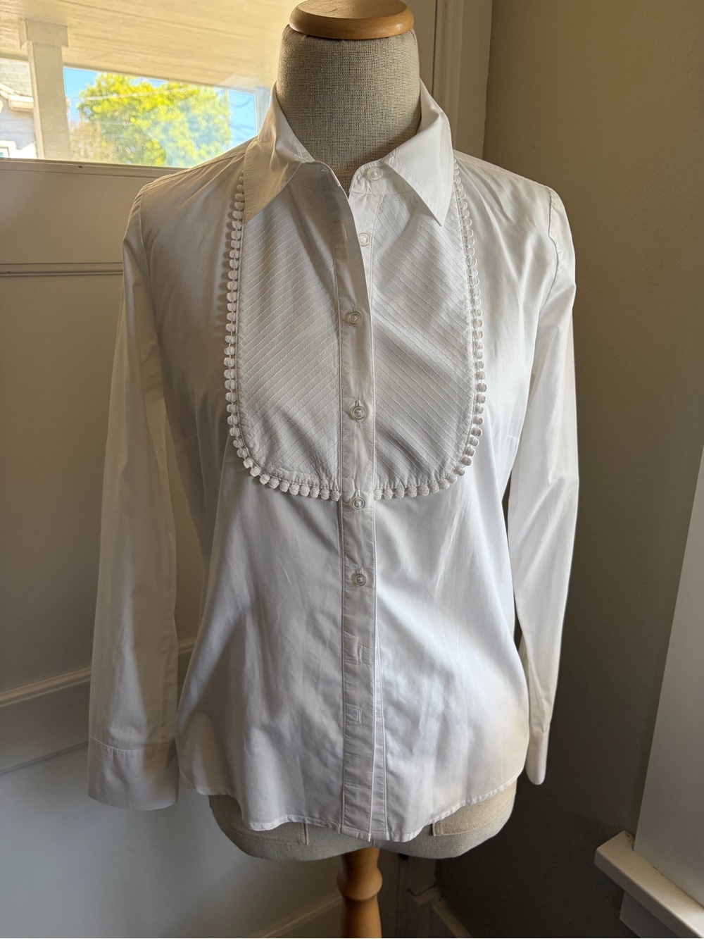 Boden White Long-Sleeve Button-Down Shirt with Bib Trim